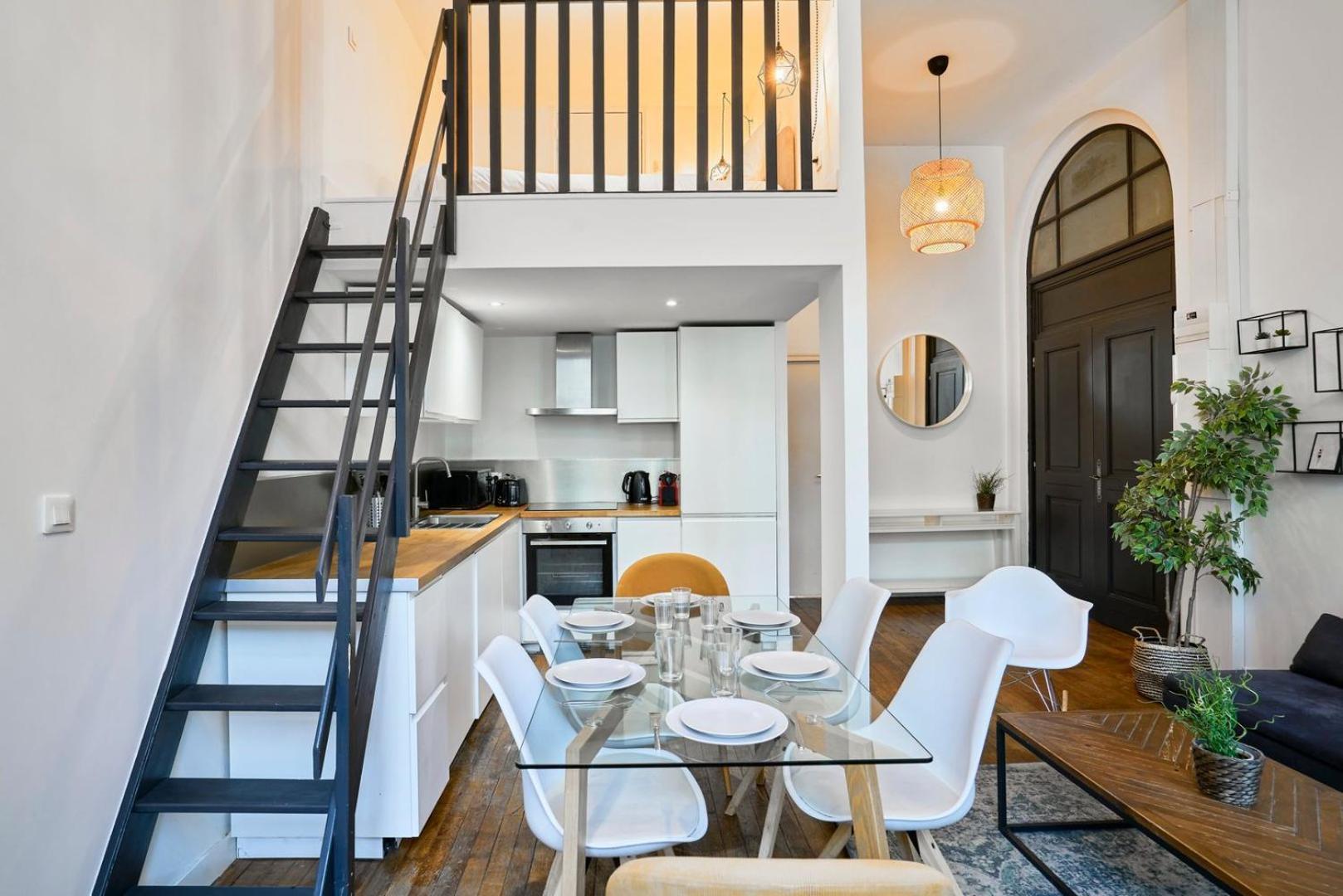 Bright 3-Bedroom 2-Bathroom Flat. Лил Екстериор снимка